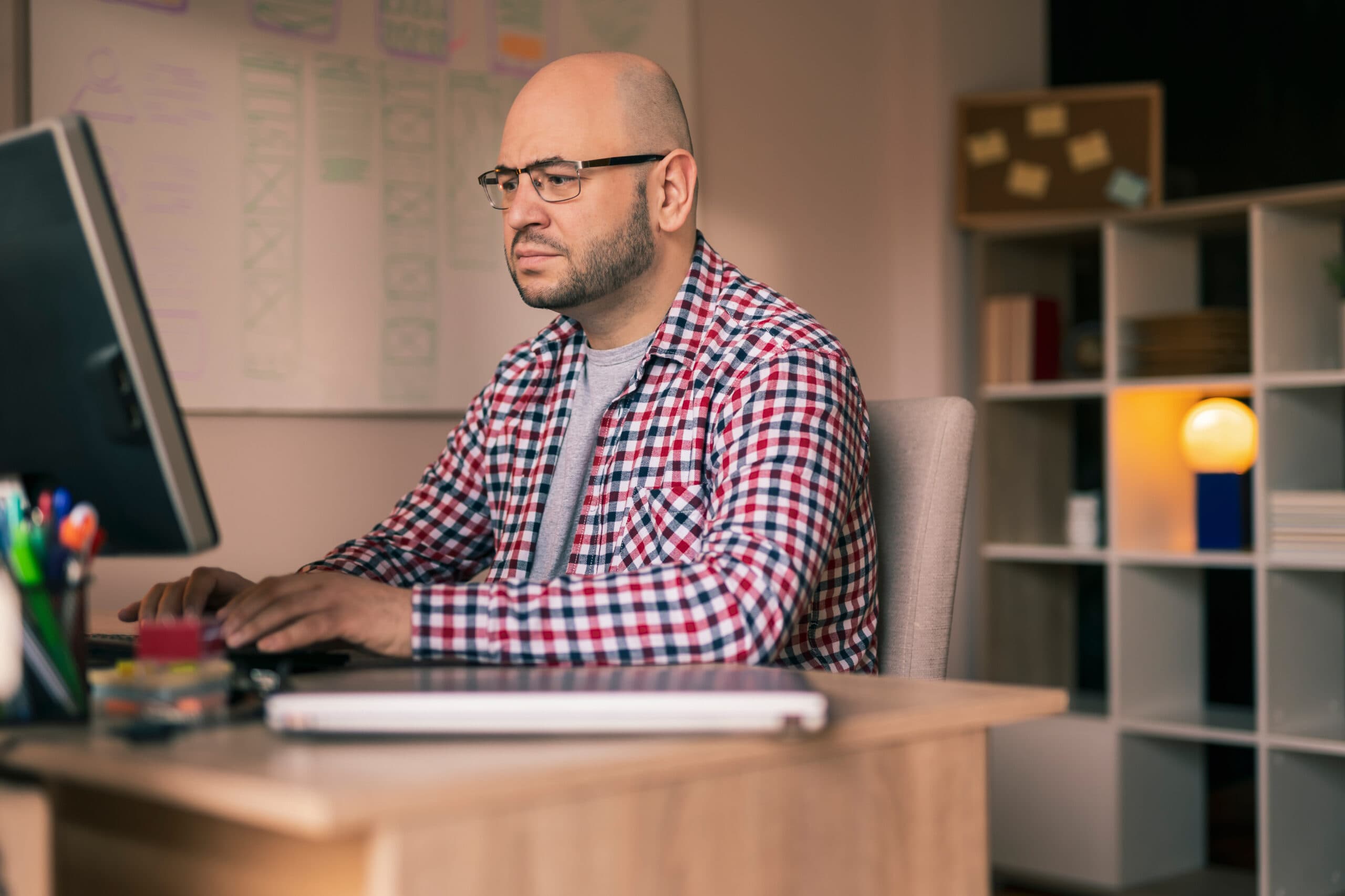 Building a Mobile App: DIY vs. Hiring a Professional