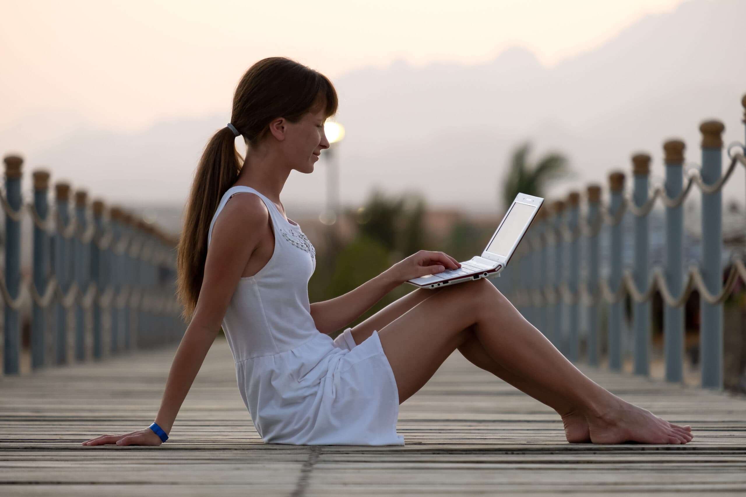 The Role of Mobile Apps in Remote Work